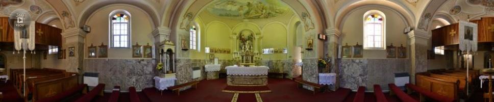Interiér gréckokatolíckeho chrámu Najsvätejšej Trojice v Červenej Vode