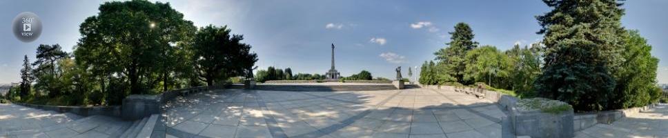 Slavín Bratislava - schody k pamätníku